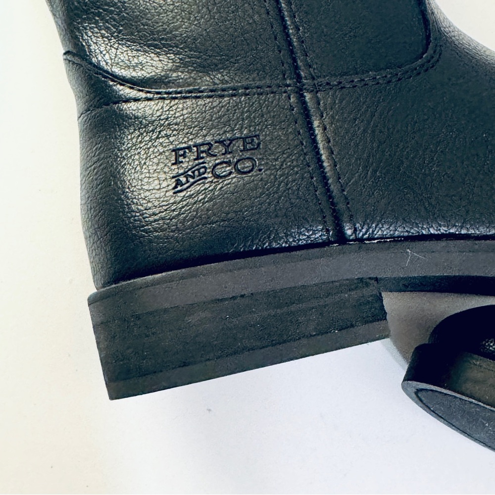 FRYE AND CO. Women's Kellie Button Tall Knee High Black  Boot Sz 7 - Picture 5 of 15